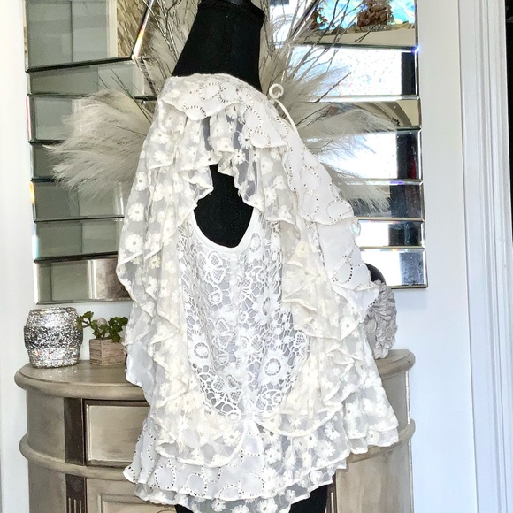 NWOT Verb by Pallavi Singhee Sleeveless Blouse Ivory
Size M - Picture 5 of 13